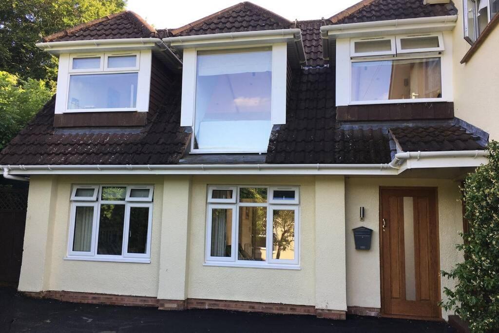 Lovely Ground Floor Apartment In Quiet Village Exeter Eksteriør bilde